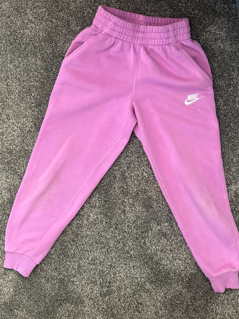 Nike Girls Pink Fleece Jogger Pants | SMALL
